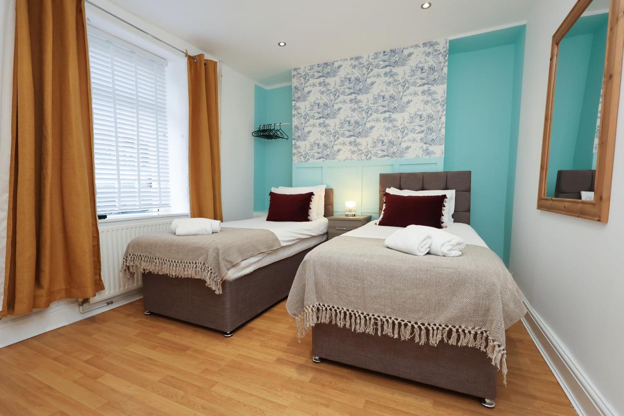 Viewing Deck, On-Street Parking, Tv In Every Room Swansea Esterno foto